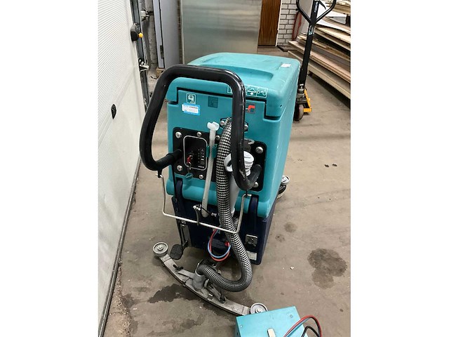 Wetrok duomatix c 43/50 b schrobmachine op accu - afbeelding 6 van  6