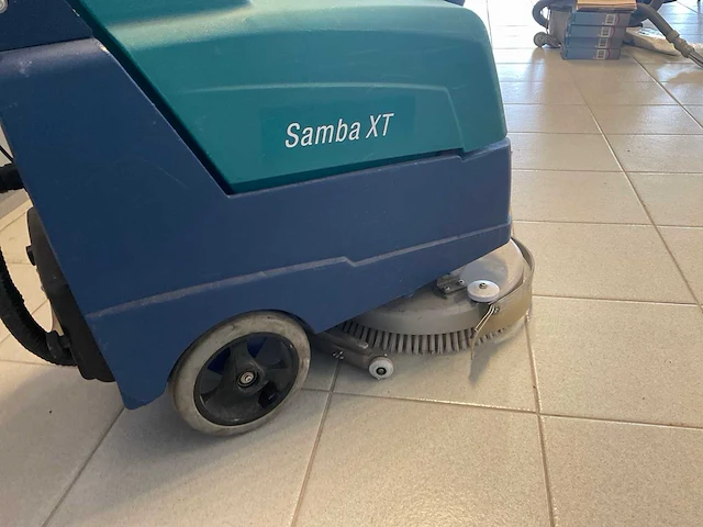 Wetrok samba xt schrobmachine - afbeelding 3 van  4