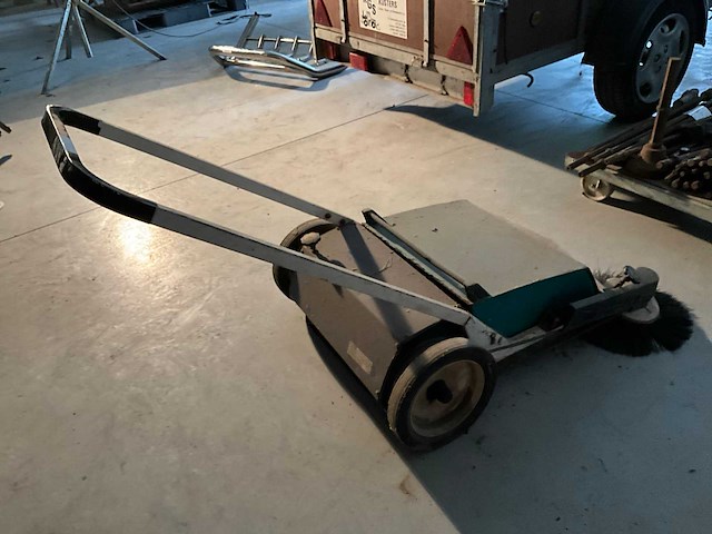 Wetrok veegmachine - afbeelding 1 van  3