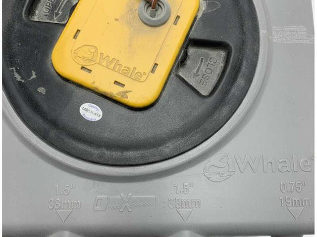 Whale grey waste tank 8l for boats and yachts 12/24v - gt0810b - afbeelding 3 van  4