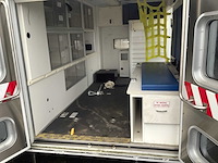 Wheel coach intensive care unit - afbeelding 6 van  7