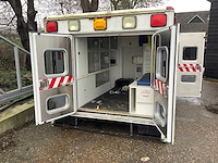 Wheel coach intensive care unit - afbeelding 7 van  7