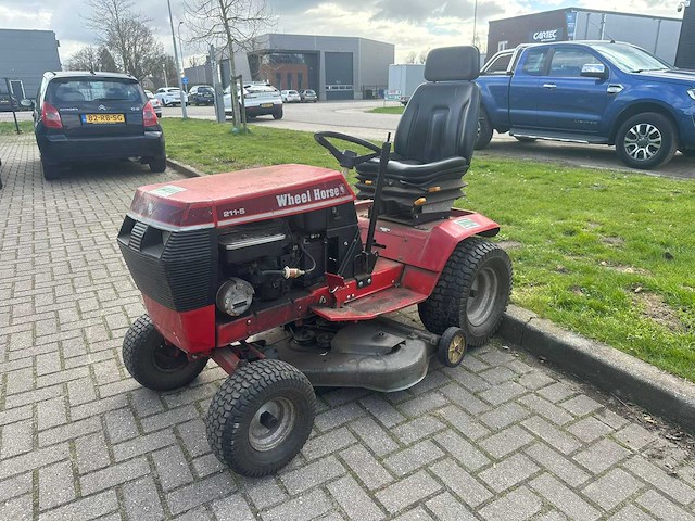 Wheel horse - 211-5 - zitmaaier - afbeelding 1 van  7