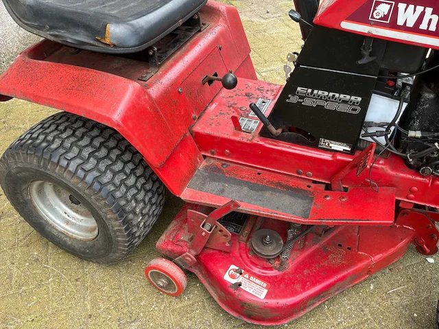 Wheel horse 211 3-speed zitmaaier - afbeelding 6 van  14