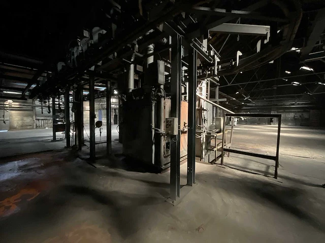 Wheelabrator - wm2 - polijstmachine - afbeelding 14 van  17