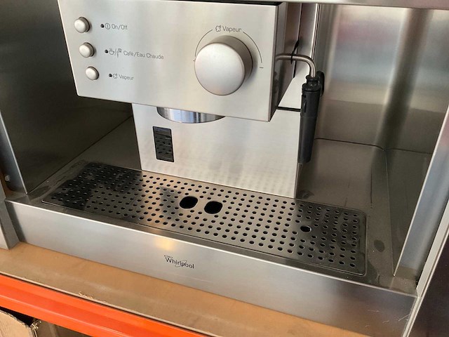 Whirlpool ace010/ix inbouw koffiemachine - afbeelding 2 van  3