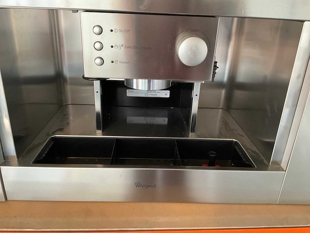 Whirlpool ace010/ix inbouw koffiemachine - afbeelding 4 van  4