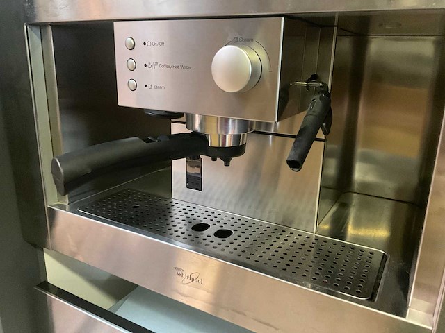 Whirlpool ace010/ix inbouw koffiemachine - afbeelding 2 van  3