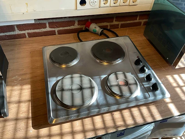 Whirlpool akm331/ix elektrische kookplaat - afbeelding 1 van  6