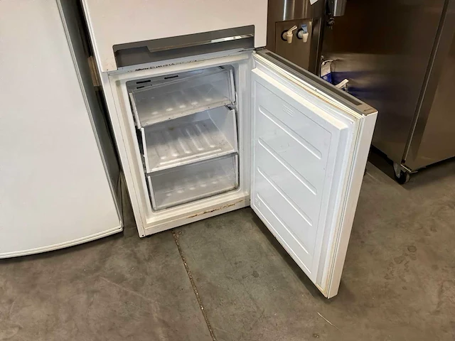 Whirlpool koel/vrieskast - afbeelding 4 van  4