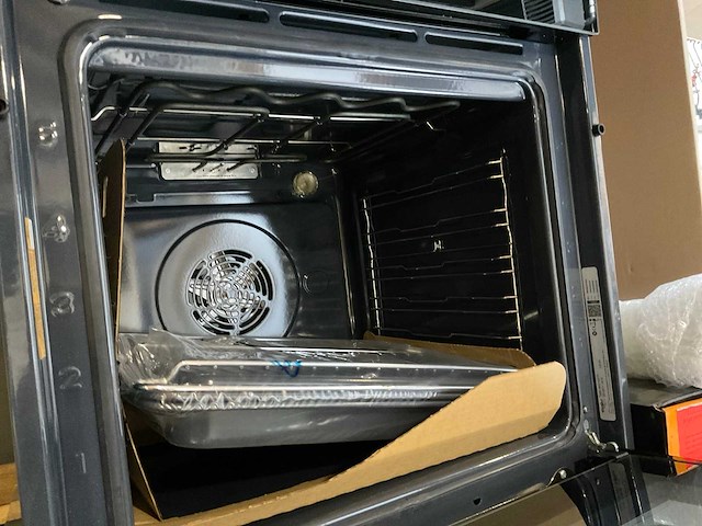 Whirlpool mnv12stp oven met hydrolyse zelfreiniging en telescopische rails - afbeelding 5 van  7
