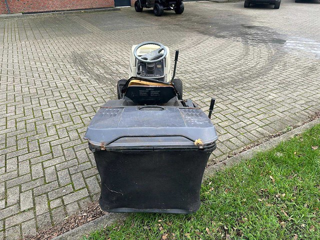White - et 13 - zitmaaier - afbeelding 4 van  7
