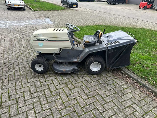 White - mtd - zitmaaier - afbeelding 4 van  7