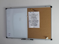 White- en prikboard. afmeting 90 x 60 cm. - afbeelding 1 van  1