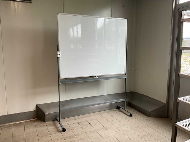 White board - afbeelding 1 van  1