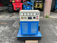 White d296er noodstroomaggregaat - afbeelding 8 van  13