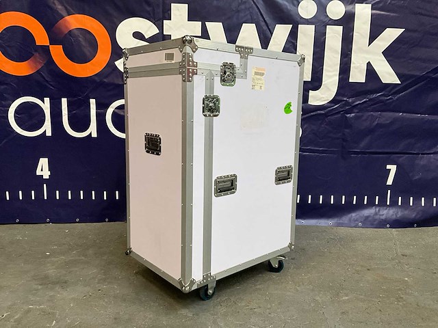 White flightcase - afbeelding 1 van  11