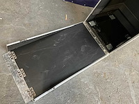 White flightcase - afbeelding 11 van  14
