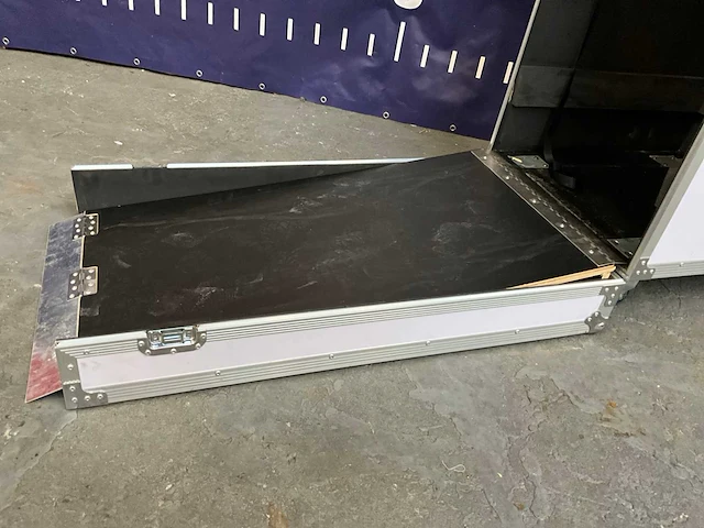 White flightcase - afbeelding 4 van  14