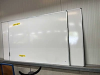 Whiteboard (2x)