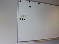 Whiteboard. afmeting 182 x 93 cm. - afbeelding 2 van  2