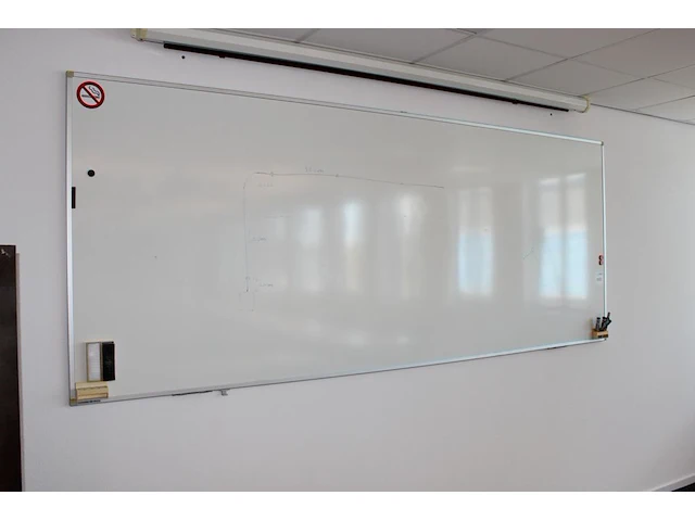 Whiteboard grootformaat. afmeting 300 x 120 cm. - afbeelding 2 van  2