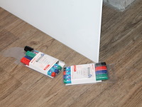 Whiteboard legamaster. afmeting 150 x 100 cm. muurbevestigingen ontbreken. - afbeelding 3 van  3