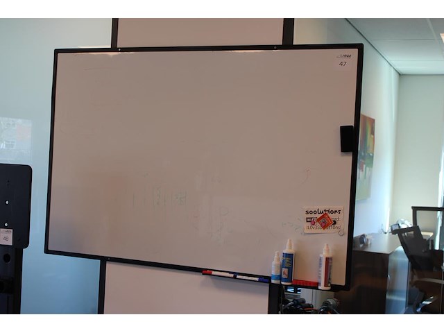 Whiteboard met afmeting 150 x 100 cm. - afbeelding 1 van  1