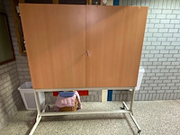 Whiteboard multifunctionele kast op wielen - afbeelding 10 van  11
