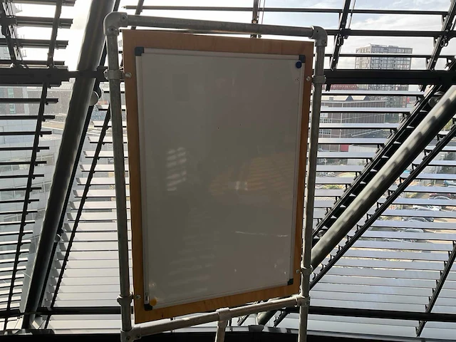 Whiteboard op verrijdbaar statief - afbeelding 2 van  3