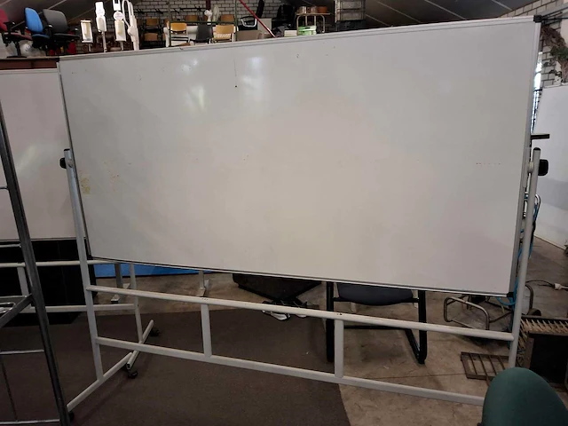 Whiteboard overige kantoorinventaris (2x) - afbeelding 1 van  2