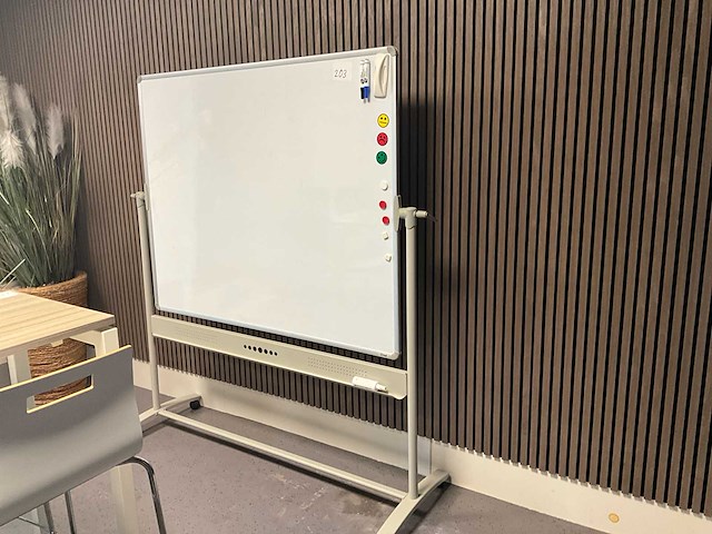 Whiteboard - afbeelding 1 van  3