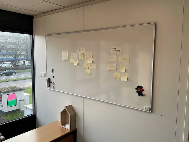 Whiteboard - afbeelding 1 van  2