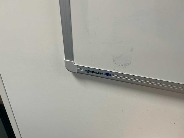 Whiteboard - afbeelding 3 van  3
