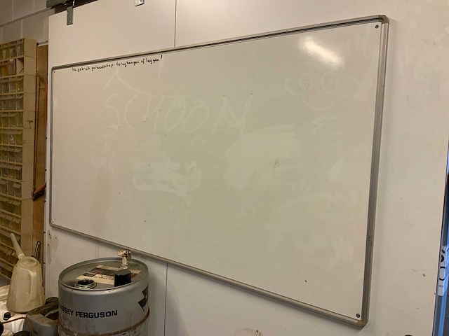 Whiteboard - afbeelding 1 van  4