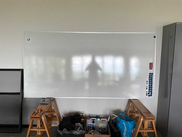 Whiteboard - afbeelding 1 van  2