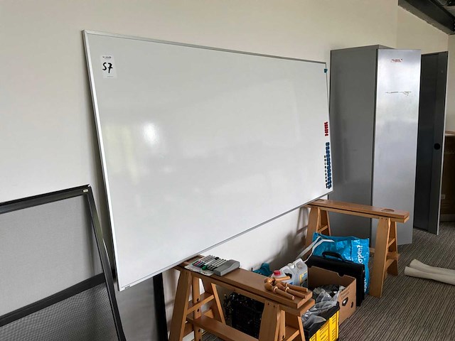 Whiteboard - afbeelding 2 van  2
