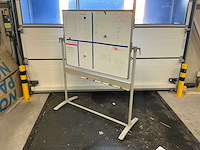 Whiteboard - afbeelding 1 van  3