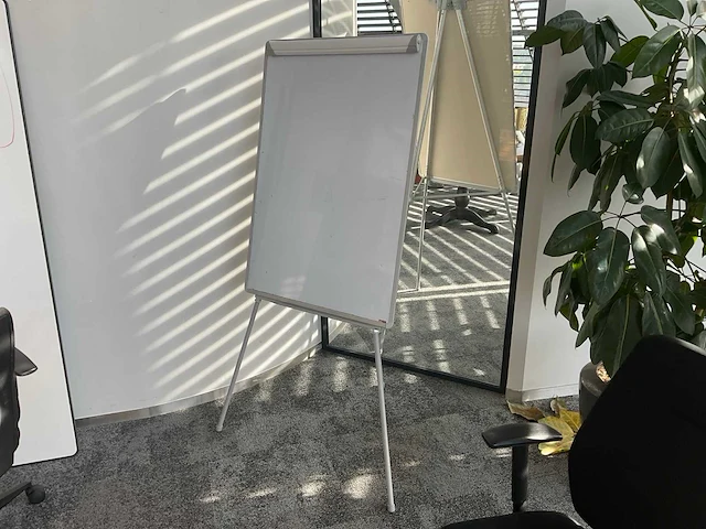 Whiteboard - afbeelding 1 van  1