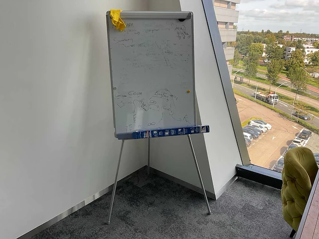 Whiteboard - afbeelding 1 van  1