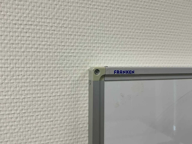 Whiteboard - afbeelding 2 van  2