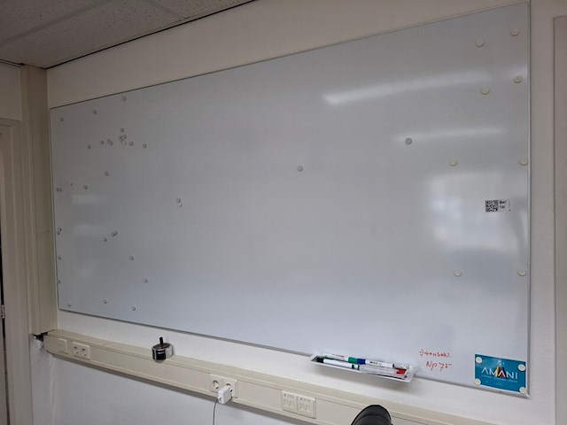 Whiteboard - afbeelding 1 van  1