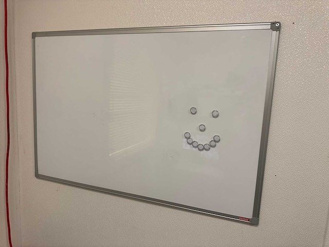 Whiteboard - afbeelding 1 van  2