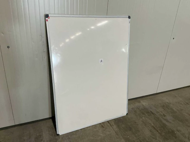 Whiteboard - afbeelding 1 van  3