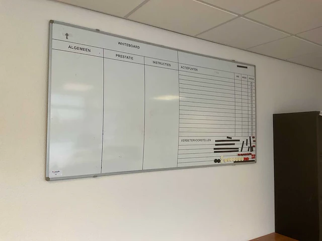 Whiteboard - afbeelding 1 van  2