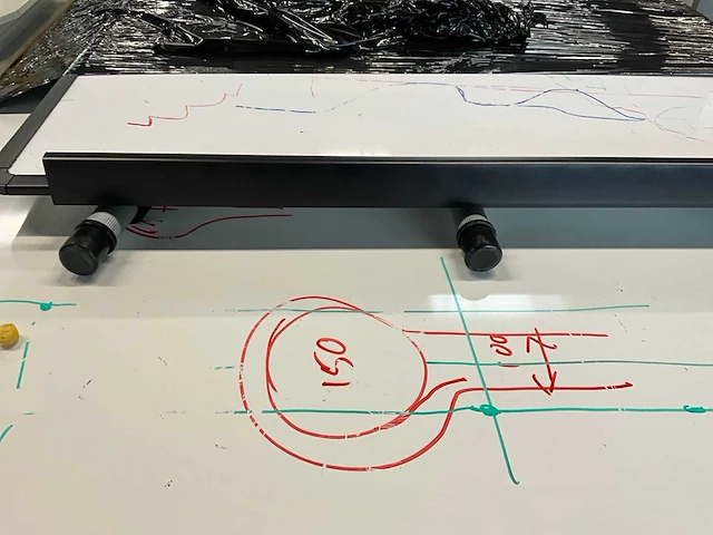 Whiteboards en bureau - afbeelding 10 van  13