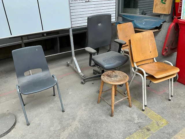 Whiteboards en stoelen - afbeelding 4 van  5