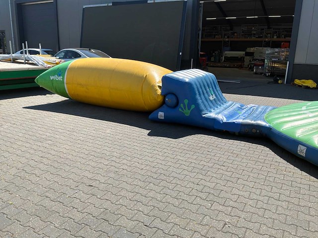 Wibit waterhindernisbaan - afbeelding 7 van  34
