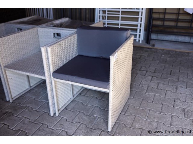 Wicker tuinstoelen - 5 stuks - afbeelding 1 van  2