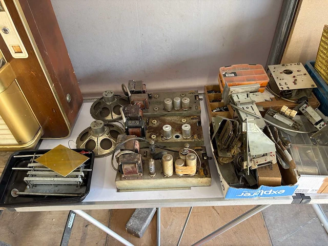 Wiegandt berlin - tonmaster - jukebox inclusief onderdelen (2x) - afbeelding 13 van  16